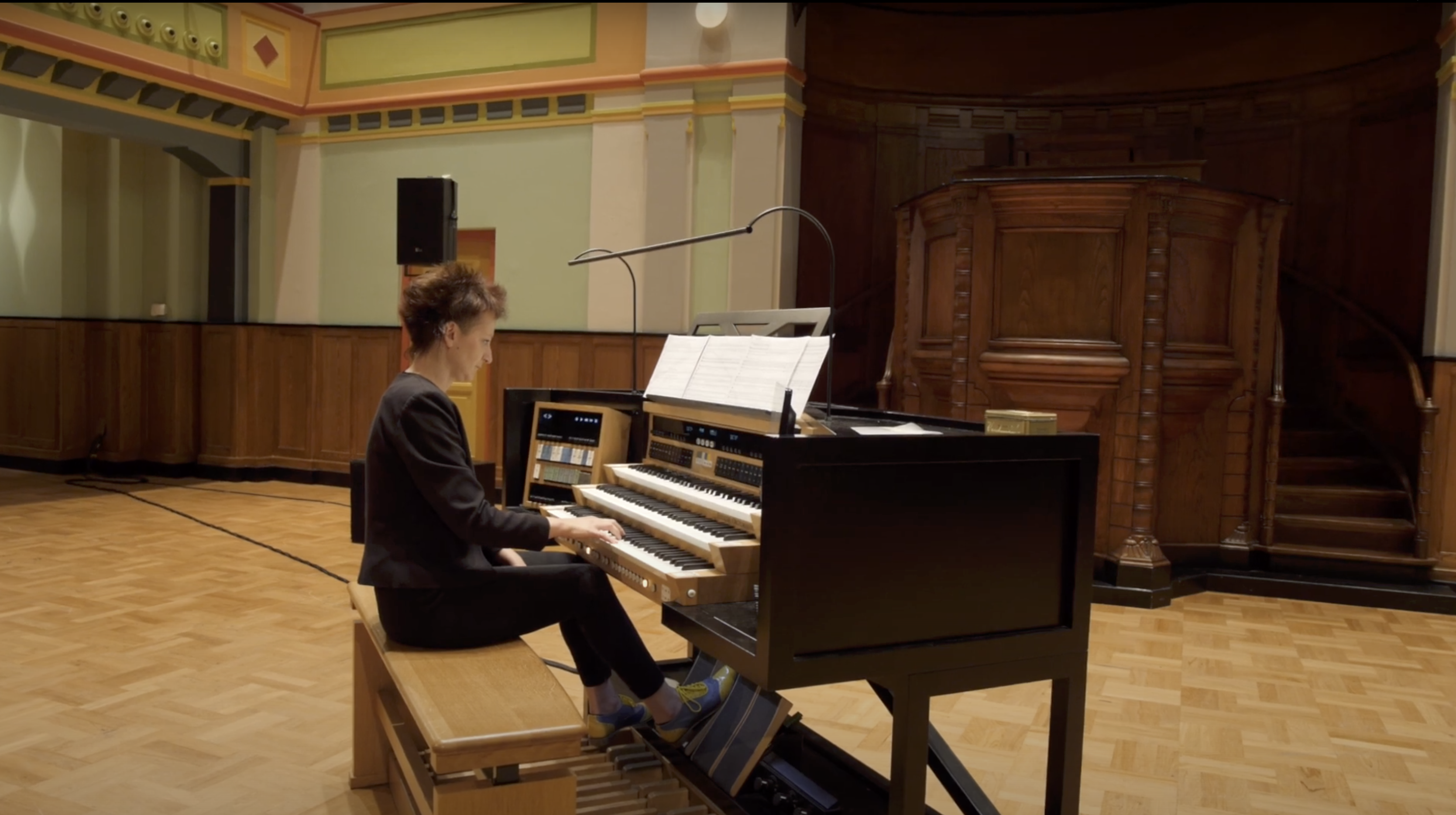 Jasna Velickovic speelt Underneath.png