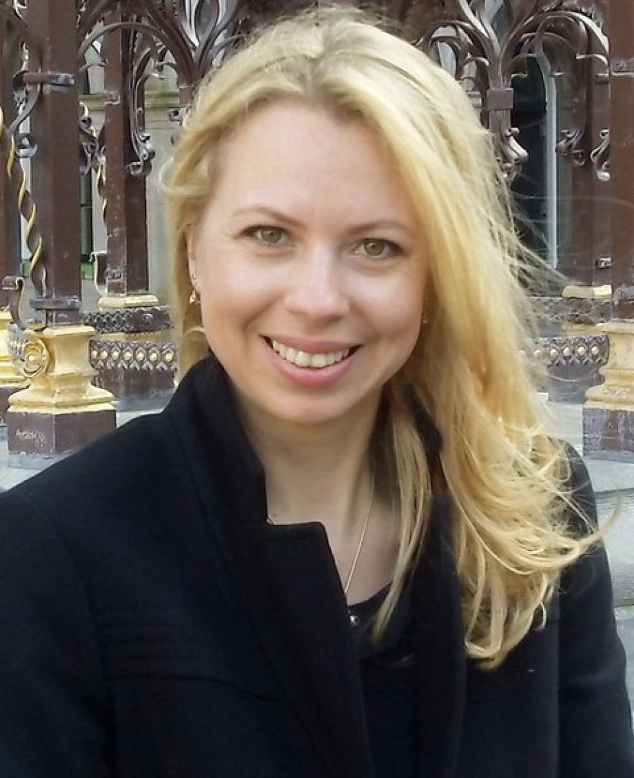 Svitlana Azarova.jpg