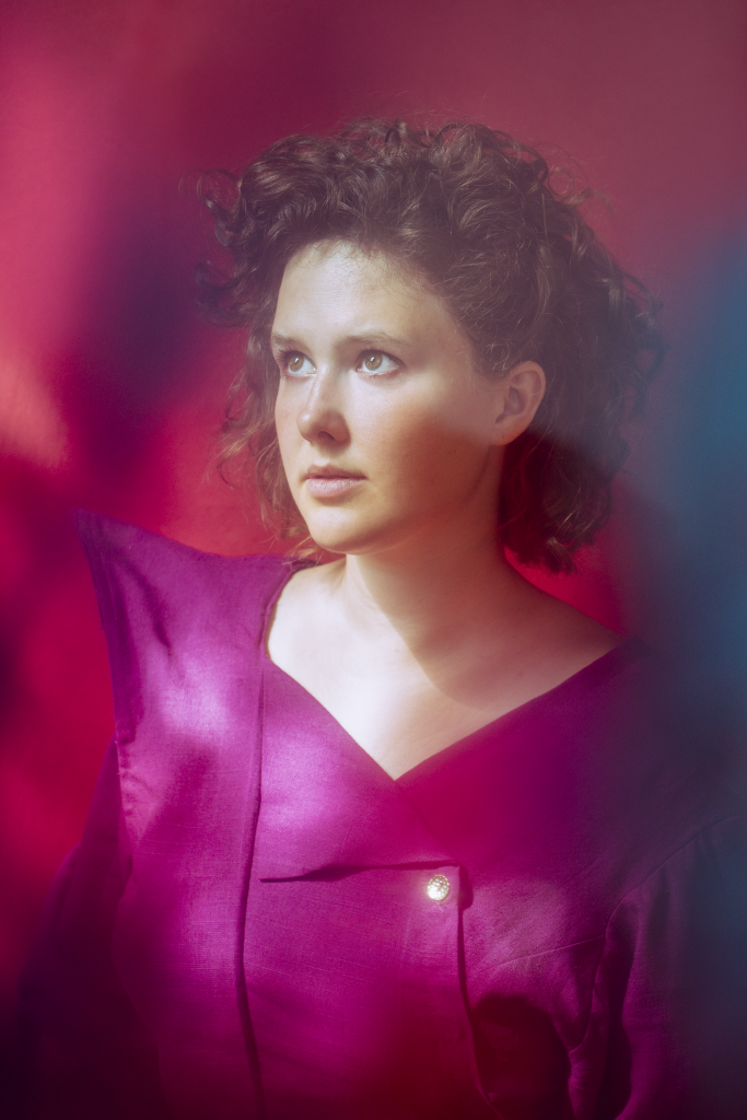Anna-Perger_Sara-Bax_10_WEB-683x1024.png